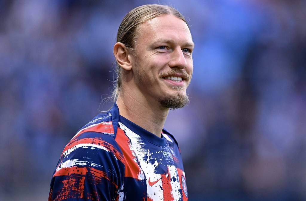 PSGのSafonovかArsenalのRayaか？ジャーナリストが両守護神の能力を比較